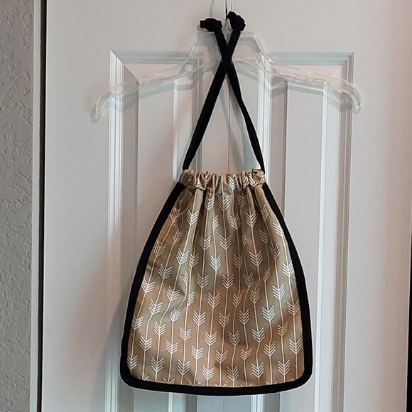 Ame & LuLu Drawstring Travel Shoe Bag - Picture 6 of 15